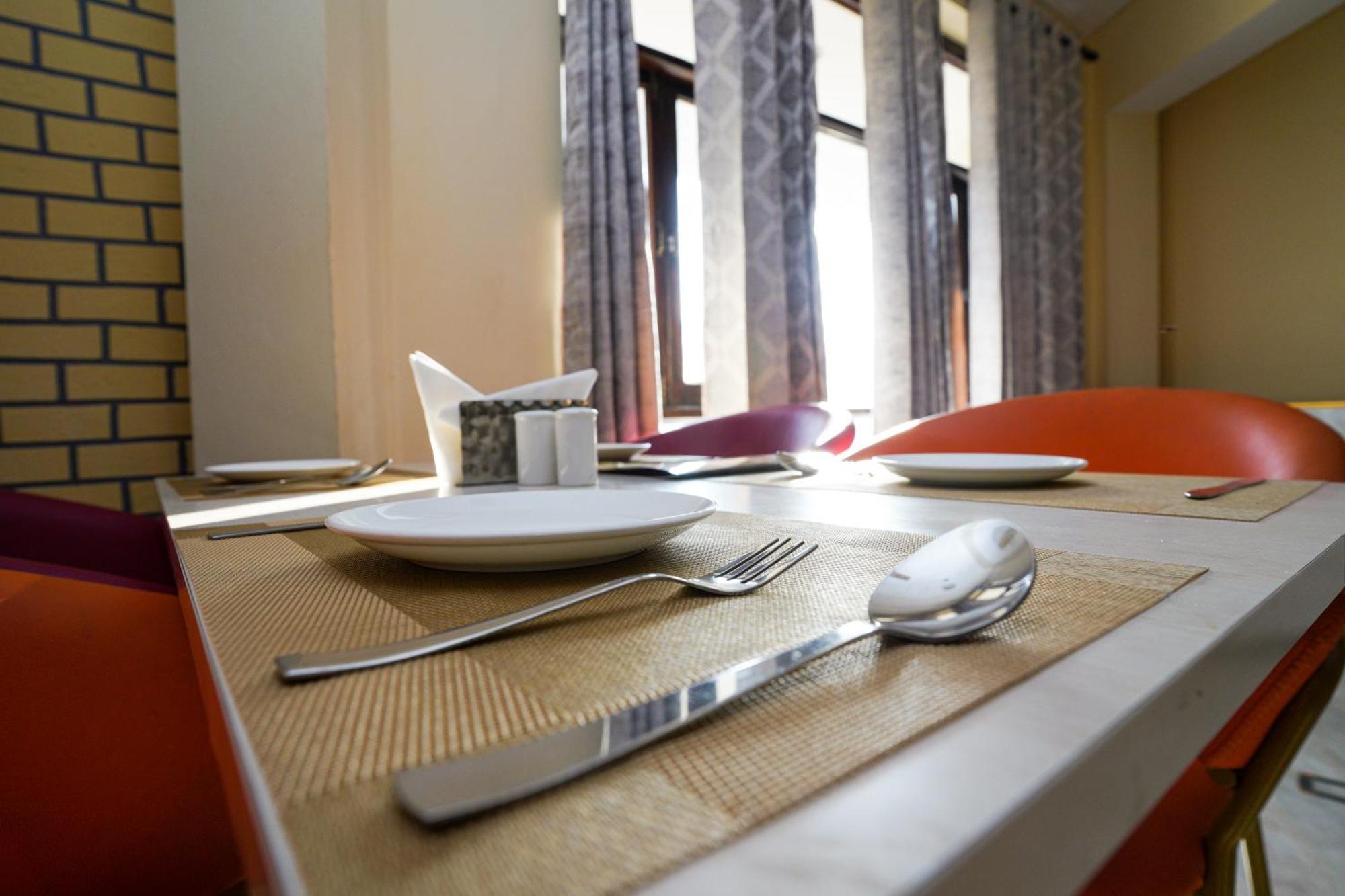 Hotel Neeraj Bhawan- Triveni Ghat Rišikéš Exteriér fotografie