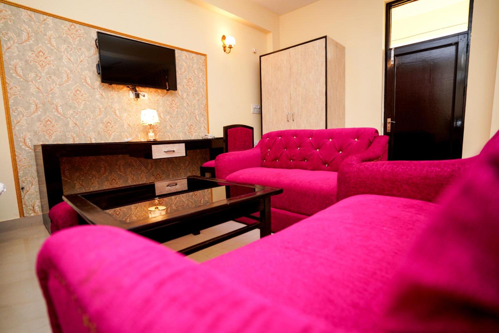 Hotel Neeraj Bhawan- Triveni Ghat Rišikéš Exteriér fotografie
